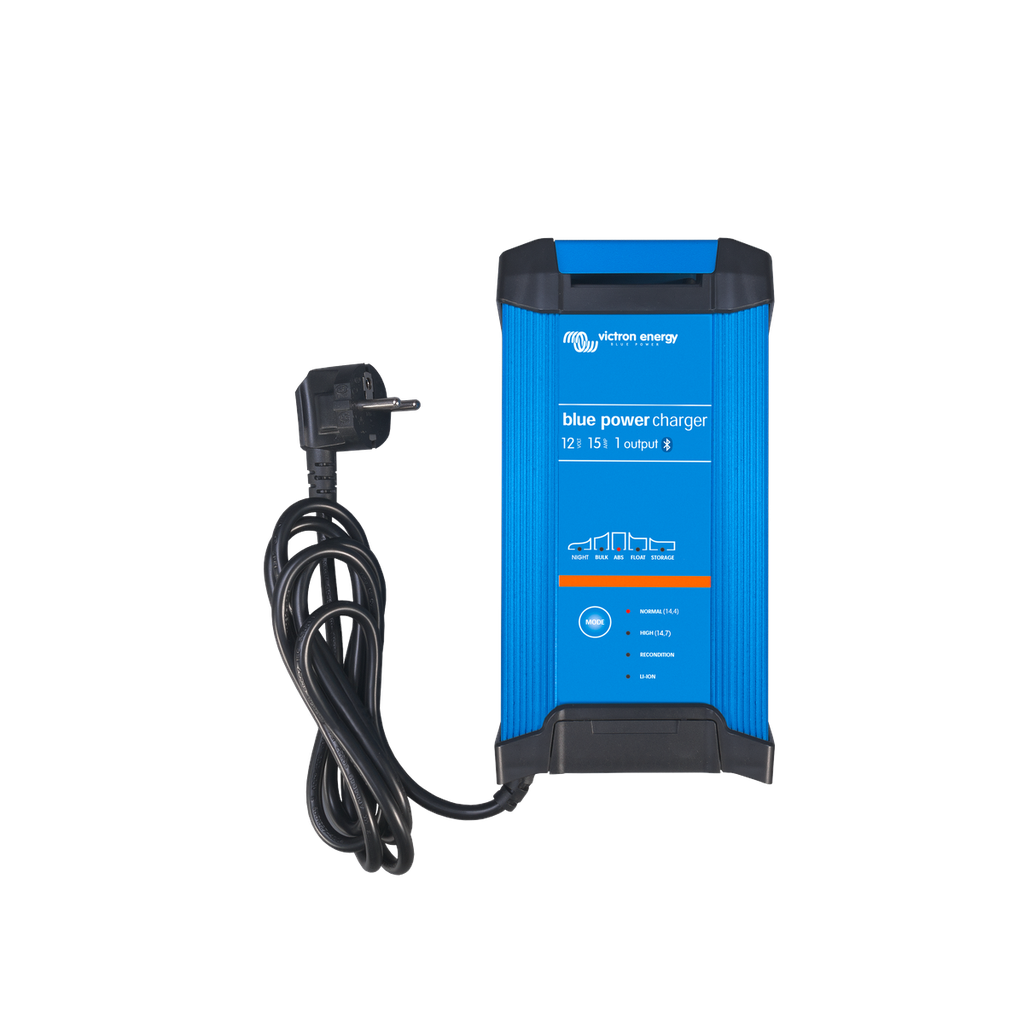 Blue Smart IP22 Charger 12V 15A (1) 230V (front).png